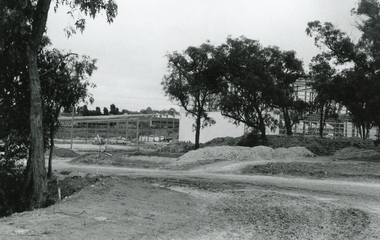 Photograph, Cadbury’s new bulk store, Ringwood, from gate in Alan Robertson Reserve across Cadbury’s private road, 2 February 1992