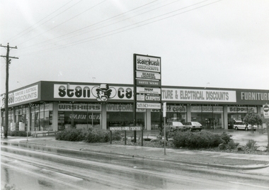 Photograph, Stan Cash / Billy Guyatt Store, Maroondah Highway, Ringwood on 12 September, 1988