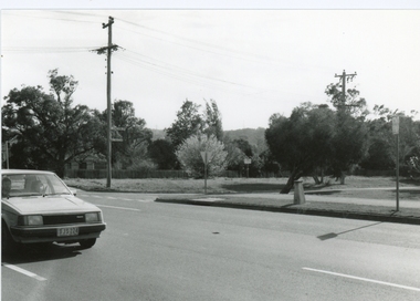 Photograph, Corner of Junction Street & Maroondah Highway, Ringwood on 10 October 1989