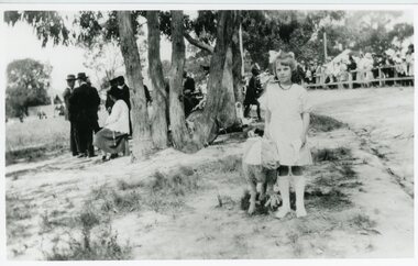 Photograph, Celebration at sports oval - Ringwood declared a Borough on 13 December 1924