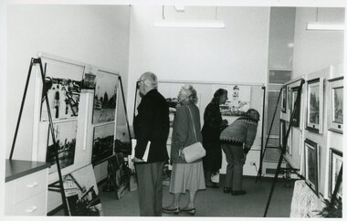 Photograph, Ringwood Artists Display, North Ringwood, 1992