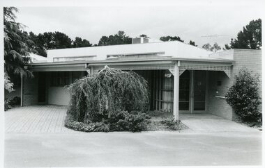 Photographs, North Ringwood Elderly Citizens Building, 1992