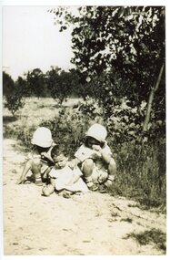 Photograph, Gerald Mahon family photograph- Ringwood -1927