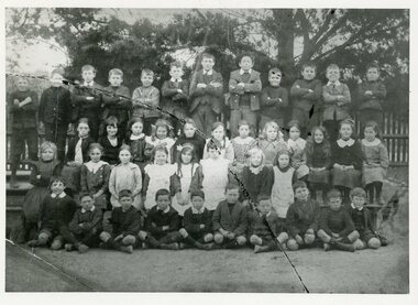 Photograph, Ringwood State School, Grade 5&6 Class Photo, 1915