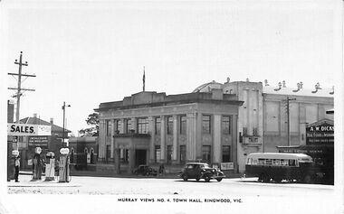 Postcard, Postcard and souvenir photograph - Murray Views No. 4 - Town Hall, Ringwood, Vic