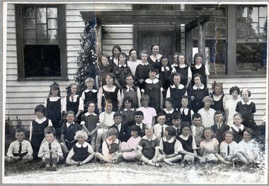 Photograph - Black and White (Colourised), G. E. Hains, Winnington Grammar School, Ringwood, Class Photo, early 1930's (undated)
