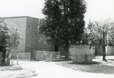 Photograph, 29th October 1989 – Our Ladies Church –Wilana Street, near lane between church and hall, 1989