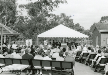 Photograph, Glamorgan Court 8th April 1989, Hon. Barry Pullin, 1989