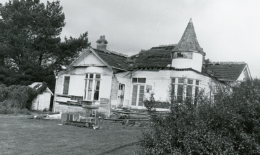 Photograph, 22-24 Adelaide Street, Mackinlay House, 25th January 1991, 1991