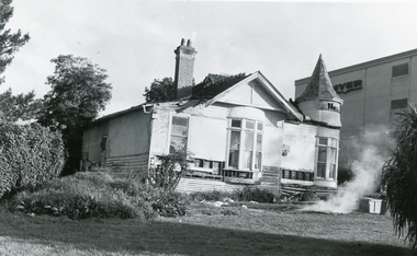 Photograph, 22-24 Adelaide Street, Mackinlay House, 25th January 1991, 1991