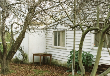 Photograph, Hill’s old house on Canterbury Road, Ringwood, demolished for the golf course July 1989, Circa 1989