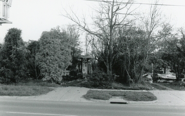 Photograph, 418-20 Canterbury Road, near Heatherdale road, 2 Aug 1991, 1991