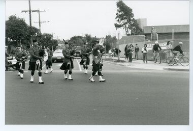 Photograph, Freedom of the City of Ringwood parade -1990. 7th Field Engineers Regiment of The Royal Australian Engineers
