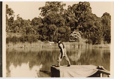 Photograph, Distance casting -Ringwood- Circa 1940's