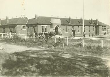 Photograph, Ringwood State School early class photographs. 1898 to1977