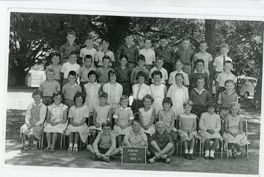 Photograph, Ringwood Primary School Class photograph. Grade 5B-1963