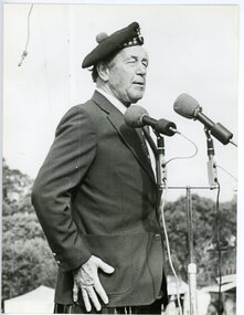 Photograph, Ringwood Highland Games -1998. Sir Rupert Hamer at Opening