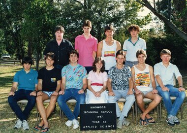 Photograph - Group, Ringwood Technical School 1987 Year 12 Applied Science, c 1987