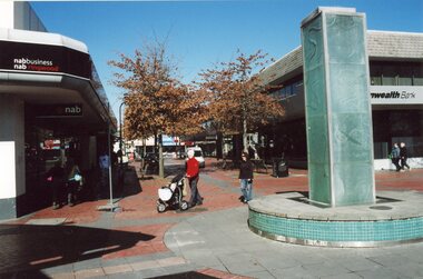Photograph, Melbourne Street Mall, c2000