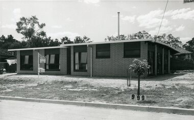 Photograph, Residence - 6 Valda Avenue, Ringwood East. SE & D Vagg