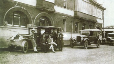 Photograph, Victoria Cutts, leaning on car, married Jack Ross. Victoria had "Madame L'Reine" hair salon in Collins Street, Melbourne