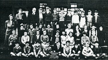 Photograph, Ringwood State School - Class photograph - Grade 2A, 1952