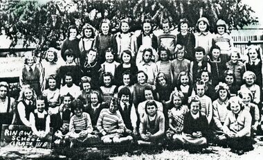 Photograph, Ringwood State School - Class photograph - Grade 3B, 1953
