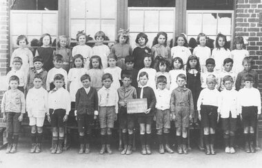 Photograph, Ringwood State School - Grade 3, 1923