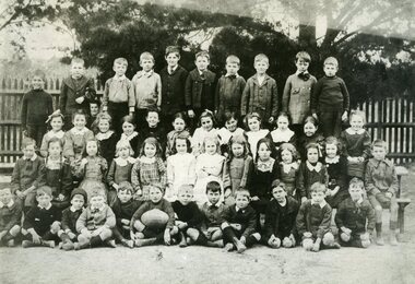 Photograph, Ringwood State School - Grade ?, 1915