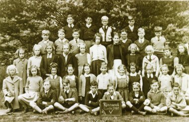 Photograph, Ringwood State School - Grade 5, 1947