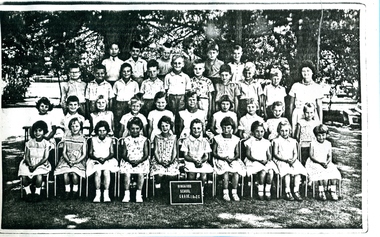 Photograph, Ringwood State School - Grade 1A and 2C, 1963