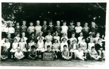 Photograph, Ringwood State School -  Grade 1E, 1962