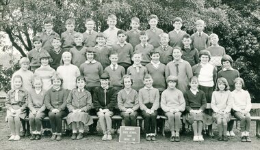 Photograph, Ringwood State School  - Grade 5B, 1966