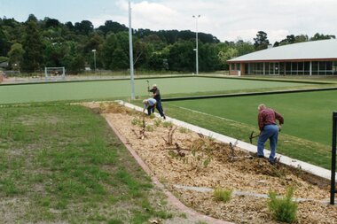 Photograph, Ringwood Bowls Club - New club house and greens at the corner of Warrandyte and Loughnan Roads, 1997. Photo taken by Jim Bennett