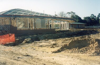Photograph, Ringwood Bowls Club - New Club Rooms being built, 1996