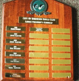 Photograph, Ringwood Bowls Club - Shield presented by Probus Club of Ringwood- 1986. Ladies President Handicap