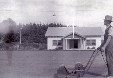 Photograph, Ringwood Bowls Club- Jack Wilkins, First green-keeper at Bowls Club in 1929