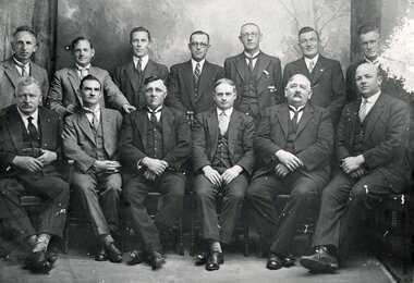Photograph, Ringwood Bowls Club- Inaugural Committee members, 1929