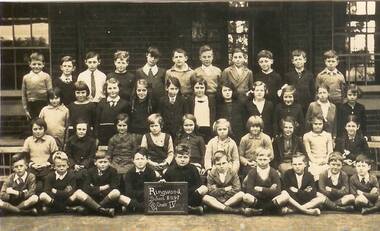 Photograph, Ringwood State School- Grade 4, 1935