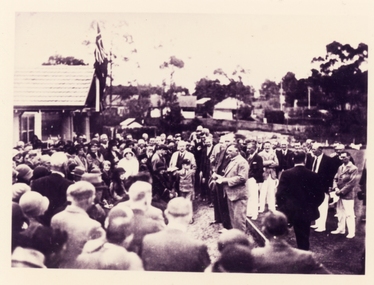Photograph, Ringwood Bowling Club- Official opening of new Club, 1931