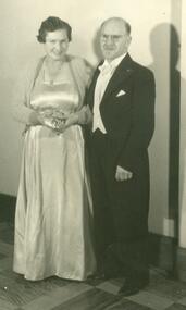 Photograph, Ruby and Corrie Oke, Ringwood Scouts and Ringwood Guides
