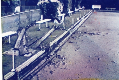 Photograph, Ringwood Bowling Club- Flooding of greens, 1989