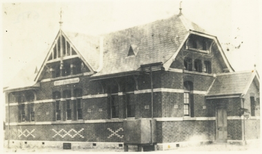 Photograph, Ringwood State School Building in Ringwood Street