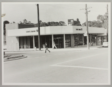 Photograph, Ringwood North State Bank , south-east corner of Dickson's Cresent and Warrandyte Road