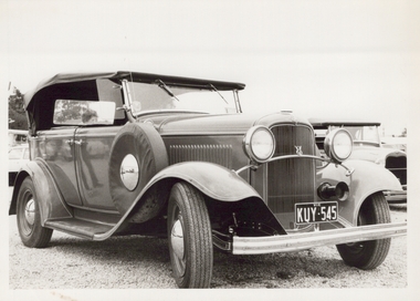 Photograph, First Ringwood Spring Fair at various locations. Vintage cars display in 1971