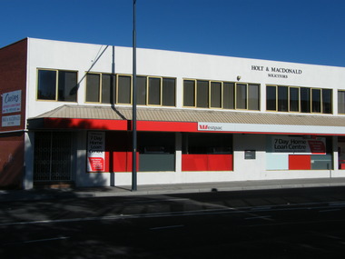 Photograph, Holt & MacDonald solicitors in Ringwood Street in 2008. Near corner of Seymour St