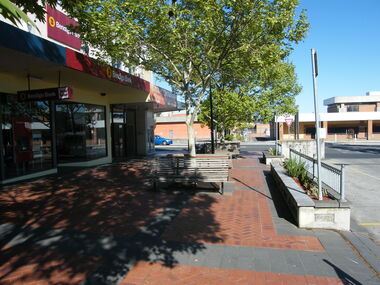 Photograph, Civic Place, Ringwood  in 2008, near the corner of Ringwood Street. Showing Bendigo Bank and Ringwood Post Office cross the road
