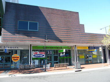 Photograph, West of entrance to Eastland, Ringwood in 2008, showing shops at Ringwood Plaza and Ringwood Library workarea above