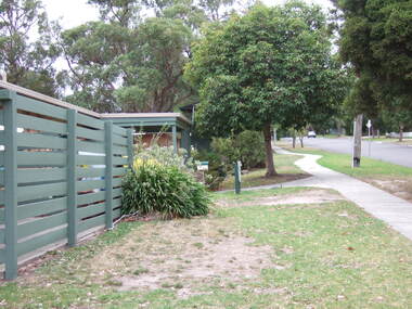 Photograph, Knaith Road Child Care Centre, Ringwood East, eastern view of building in January 2007