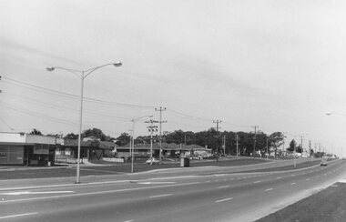Photograph, Maroondah Highway East, Ringwood- 1969. Looking west towards Ringwood from Burnt Bridge area